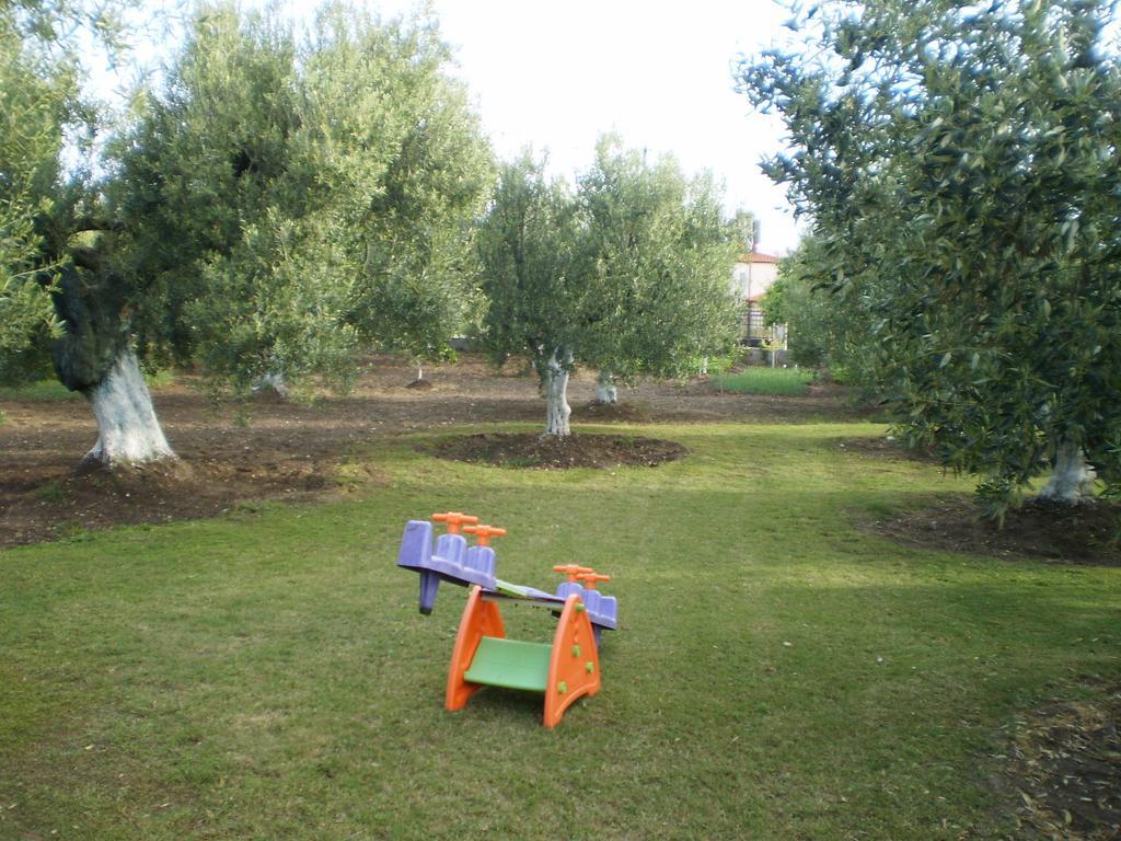 Nireas Apartment Nea Skioni Luaran gambar