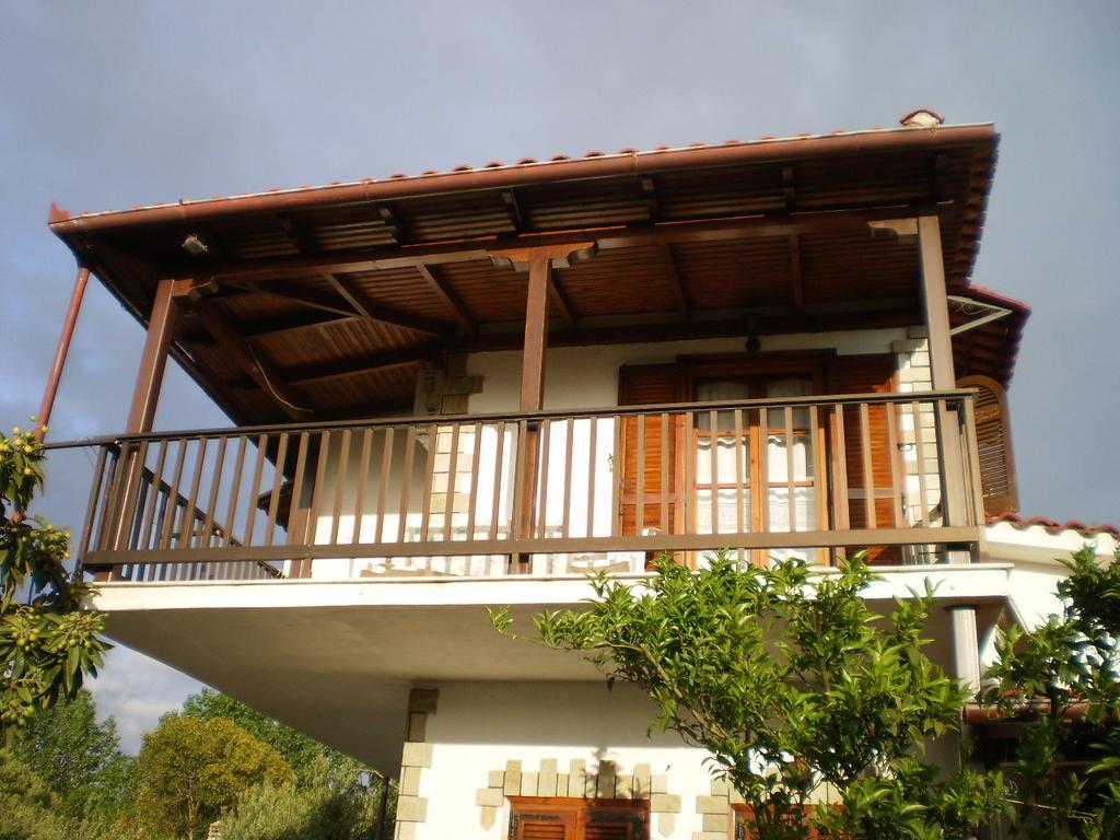 Nireas Apartment Nea Skioni Luaran gambar