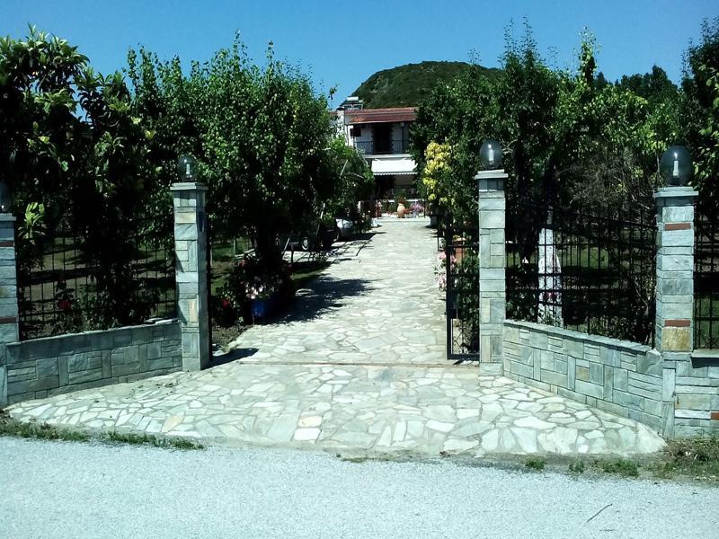 Nireas Apartment Nea Skioni Luaran gambar